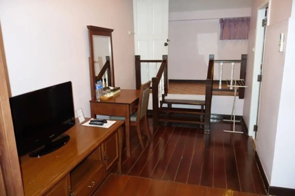 Bunthomstan Guesthouse - photo 4
