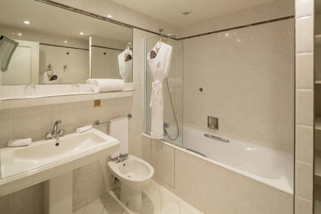 Majestic Hotel - SPA Champs Elysées - photo 11