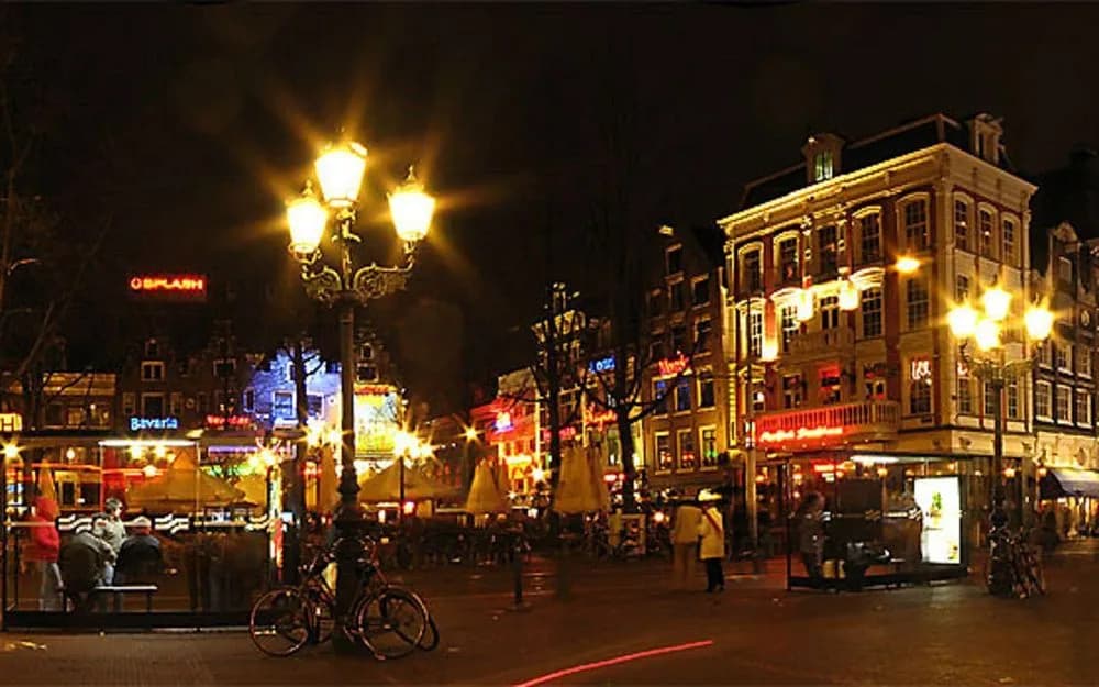 Leidse Square Nightlife Apartment - photo 13