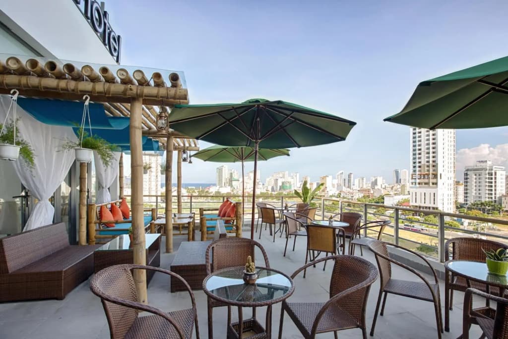 Continent Hotel Danang - photo 11