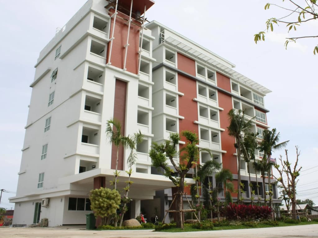Santiphap Villa & Hotel - photo 1