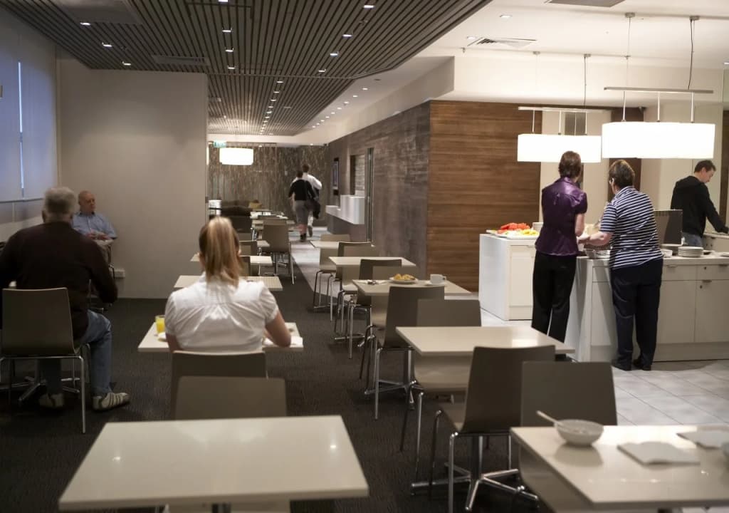 Causeway Inn On The Mall - photo 17