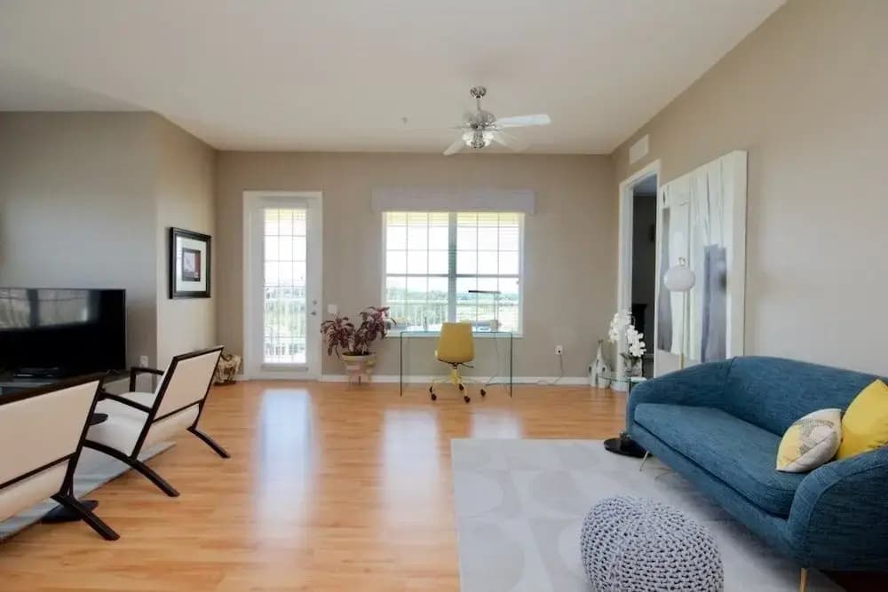 Lake View 3 Br Condo by RedAwning - photo 5