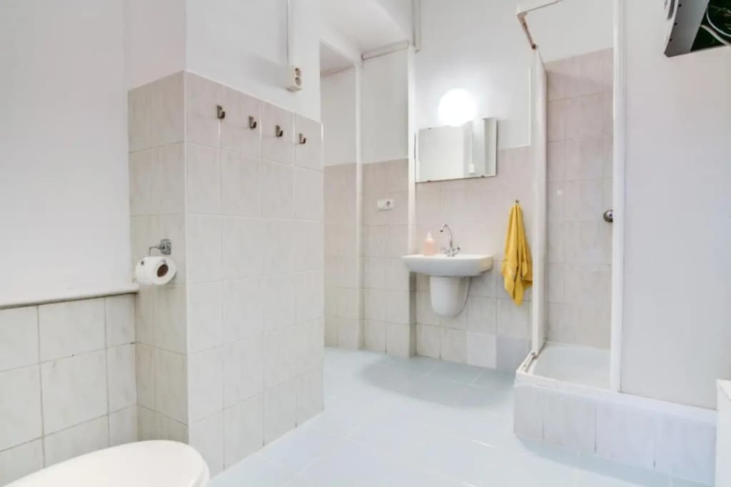 Oktogon Apartment - photo 30