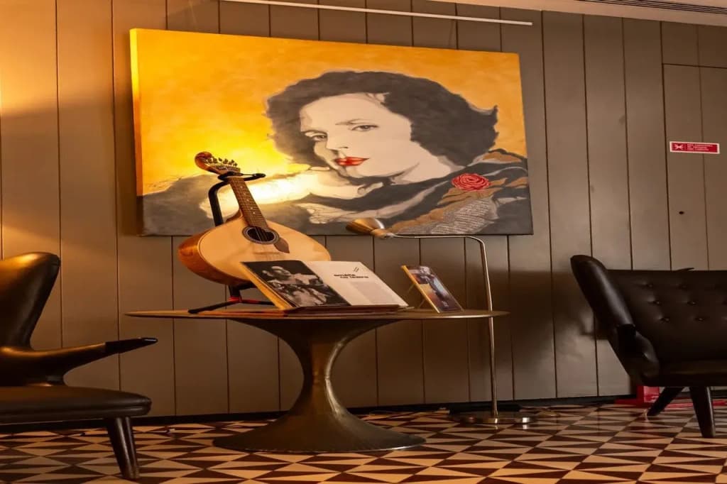 Lisboa Carmo Hotel - photo 18