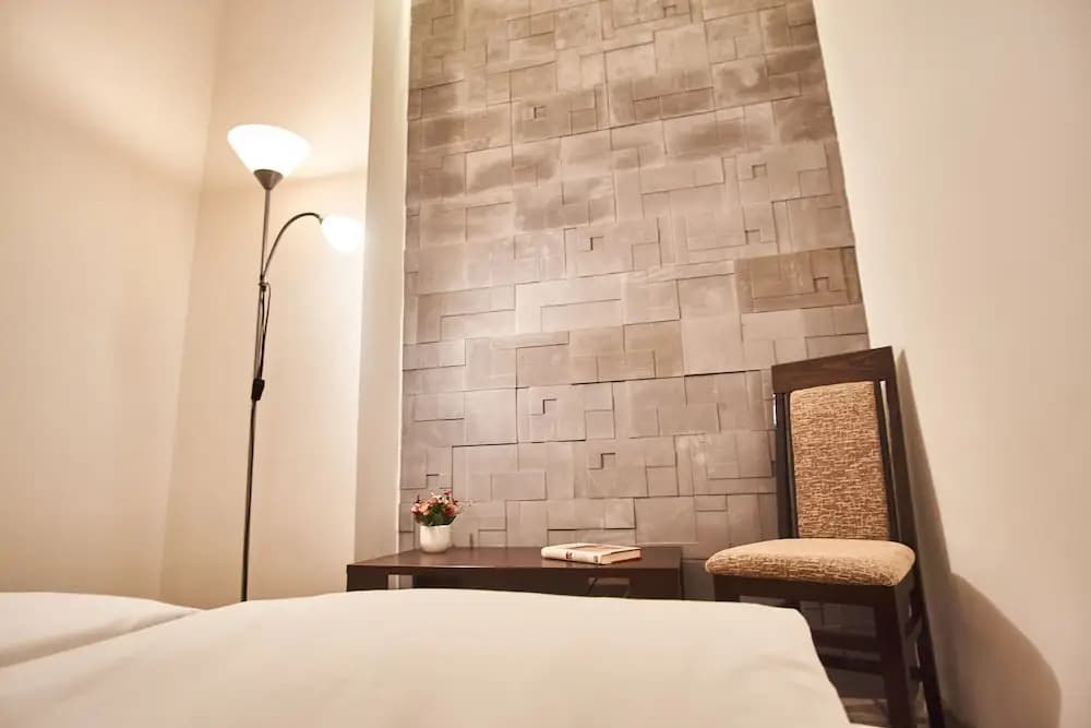 Singer Apartment Budapest - photo 3