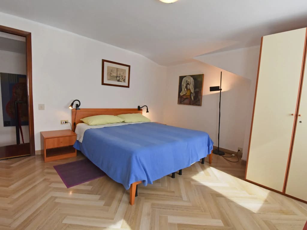 Casanas - photo 2