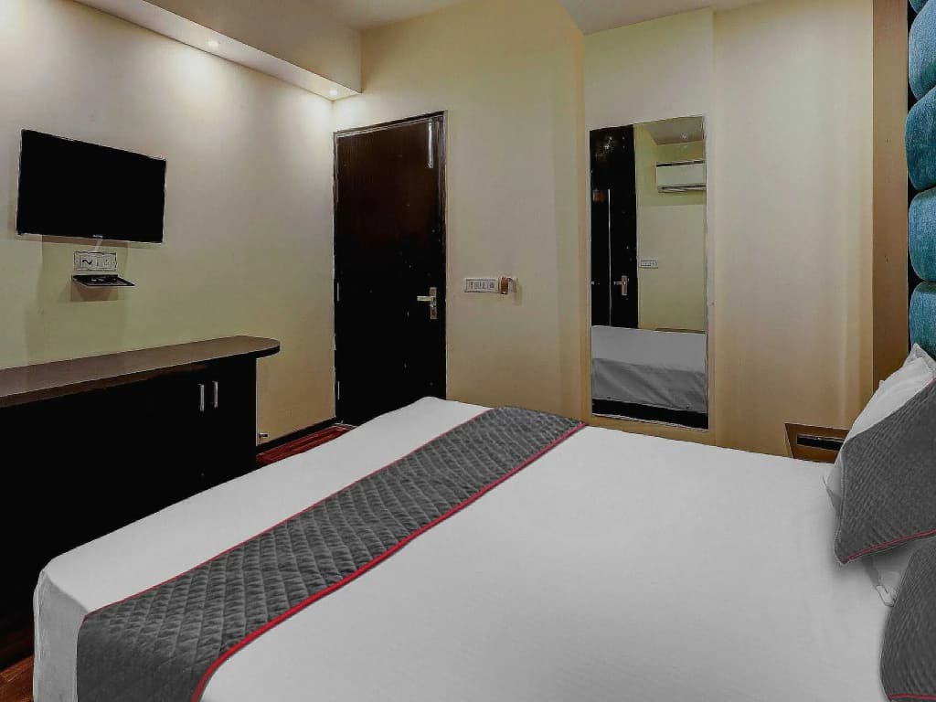Hotel O Golden King - photo 14