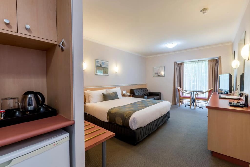 The Waverley International Hotel - photo 3