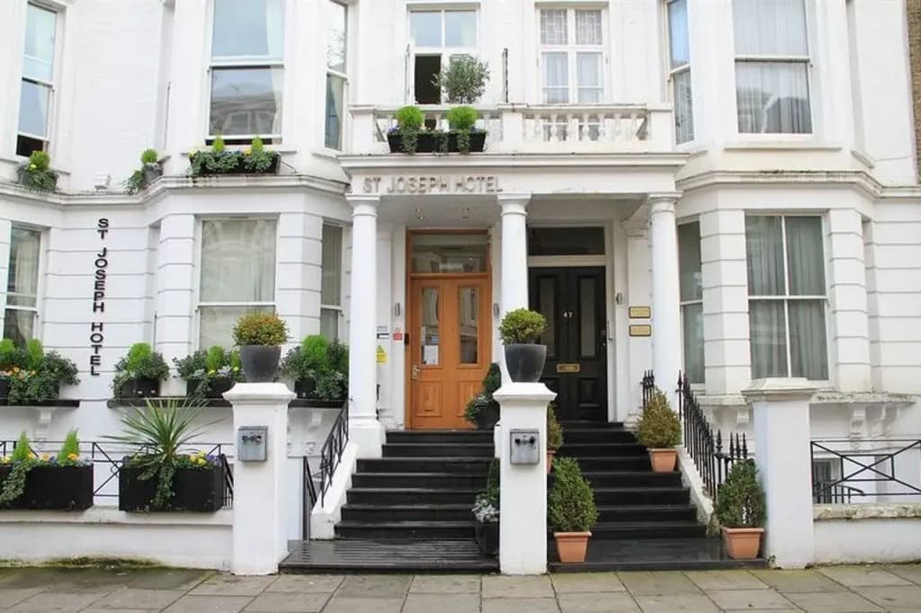 Brit Hotels Earls Court - main photo
