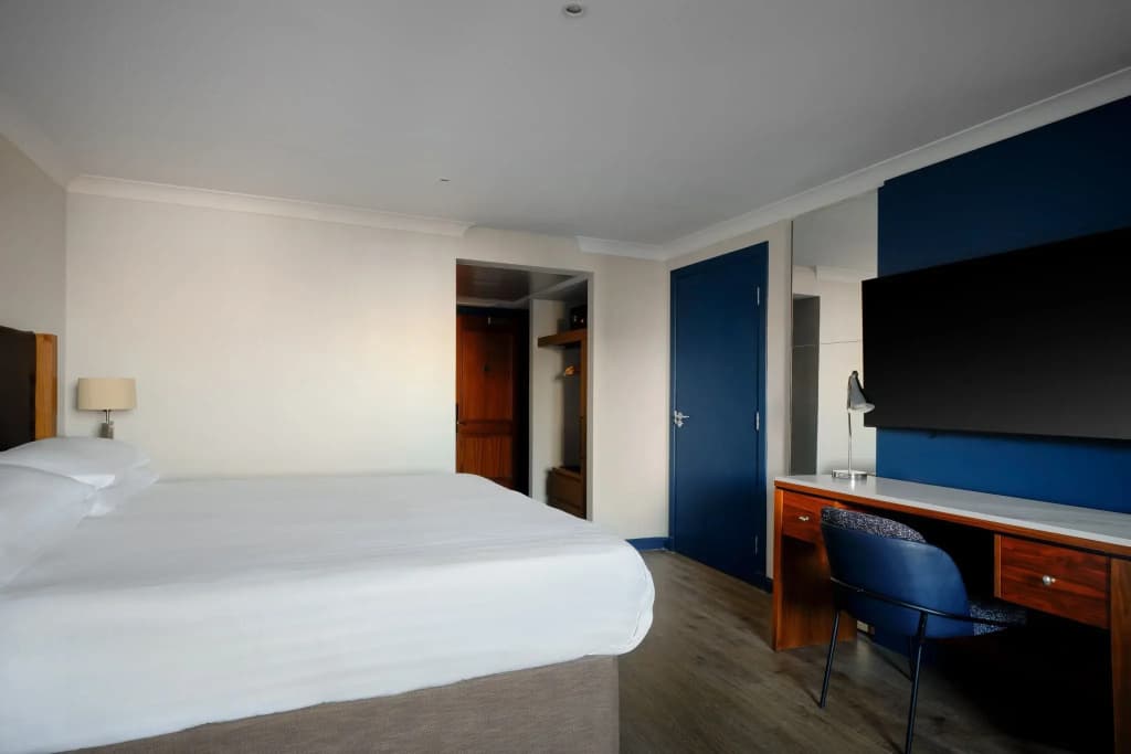 Edinburgh Marriott Hotel Holyrood - photo 22