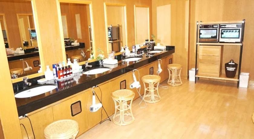 New Central Hotel - photo 24