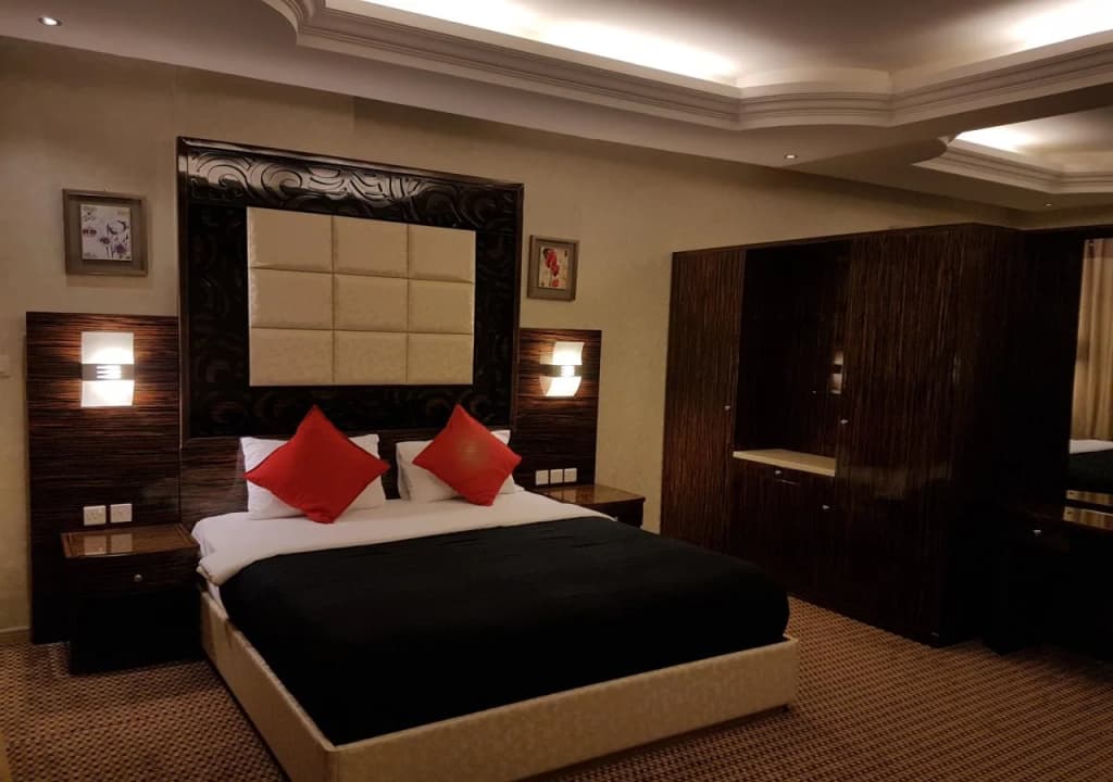 White Moon Residence - photo 2