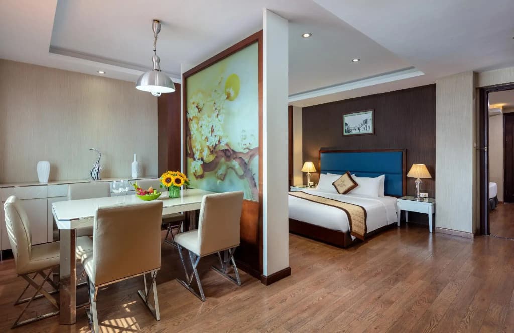 Skylark Hotel - photo 7