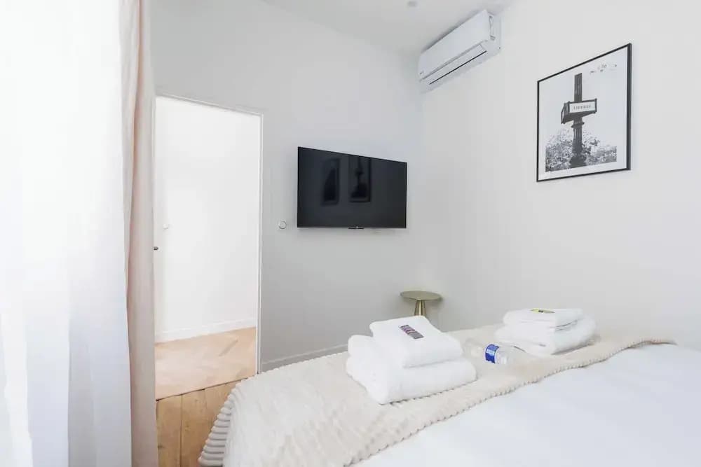 Charming Apartment 2br/6p - Gare de L'est - photo 4