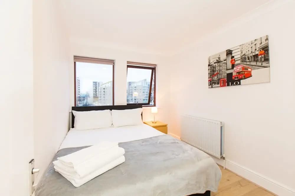 Three Bedroom Limehouse - photo 9