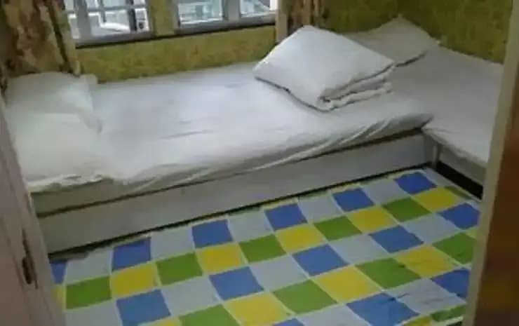 Friendship Hotel - photo 1