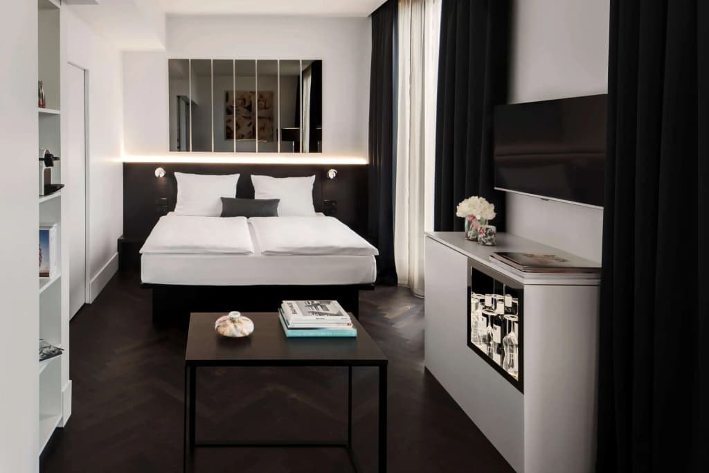 Hotel AMANO Grand Central - photo 6