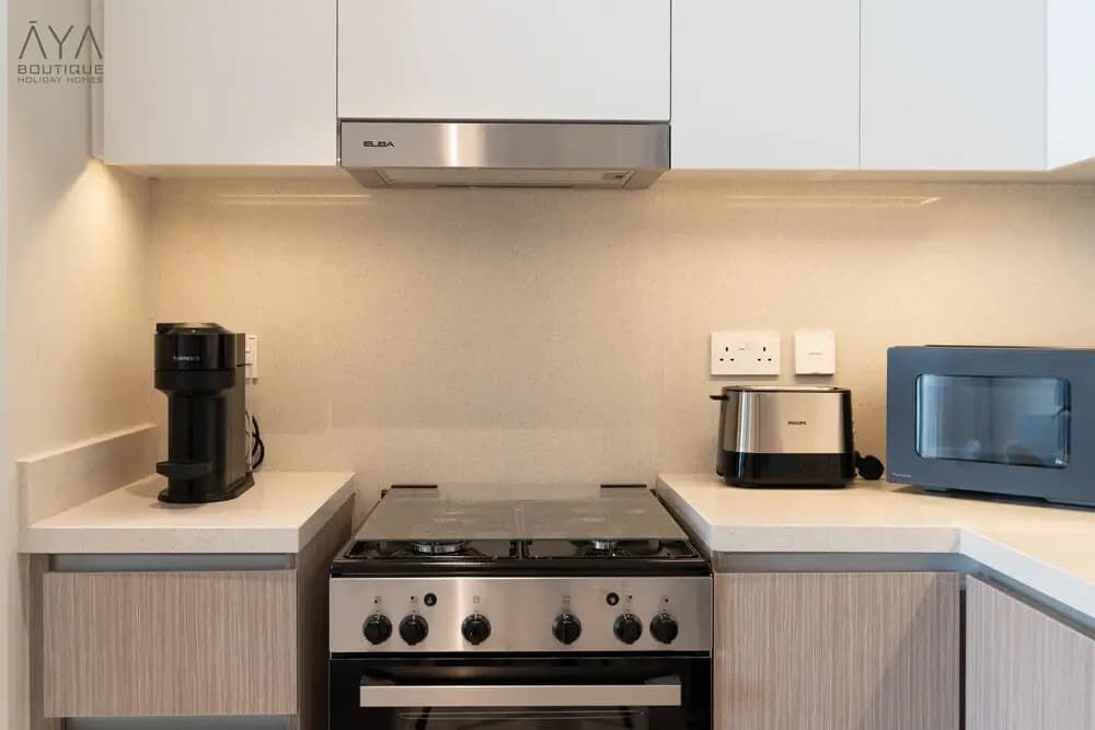 Aya - Outstanding 1BR Apartment With Amazing Creek Views - photo 12
