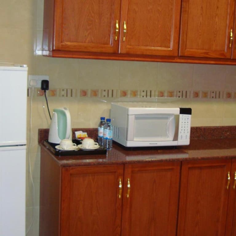 Al Madina Suites Doha - photo 23