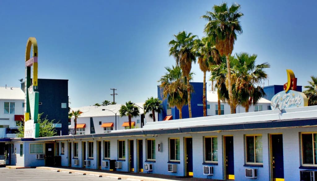Roulette Motel - photo 12
