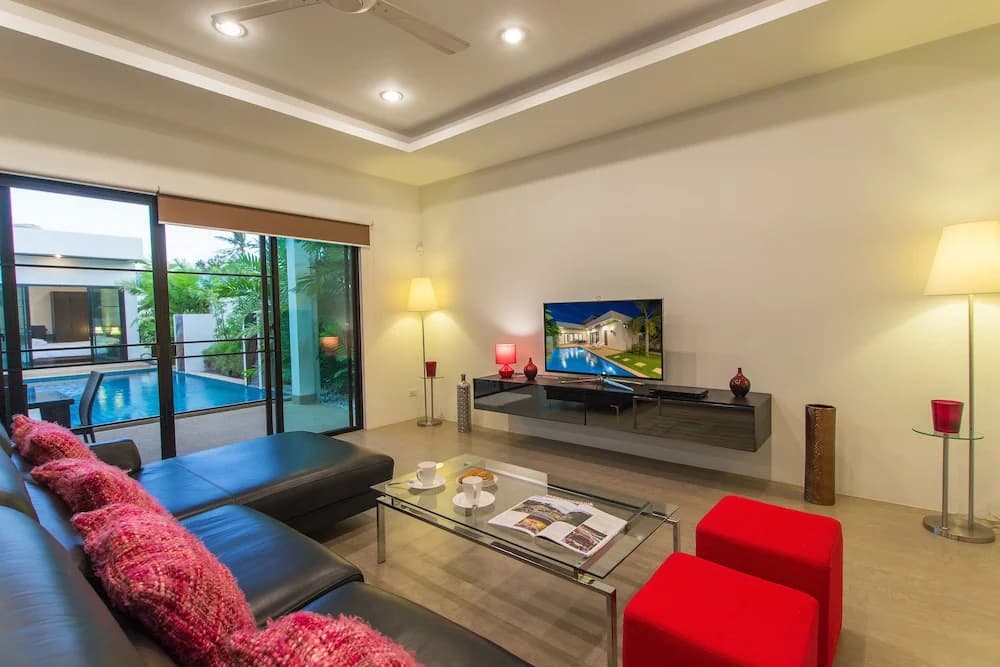 Elegant Villa NC10 at Tropical Residence - photo 5