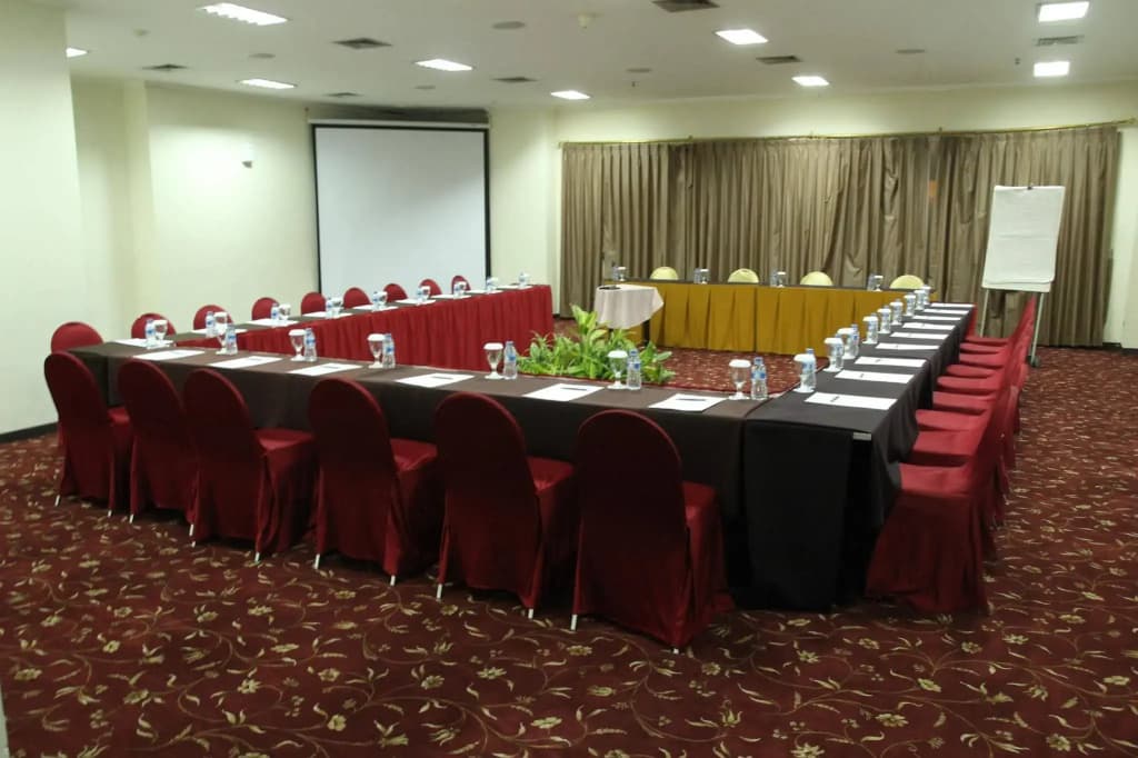 Oasis Amir Hotel - photo 15