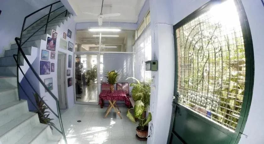 Dive Den Guesthouse - photo 9