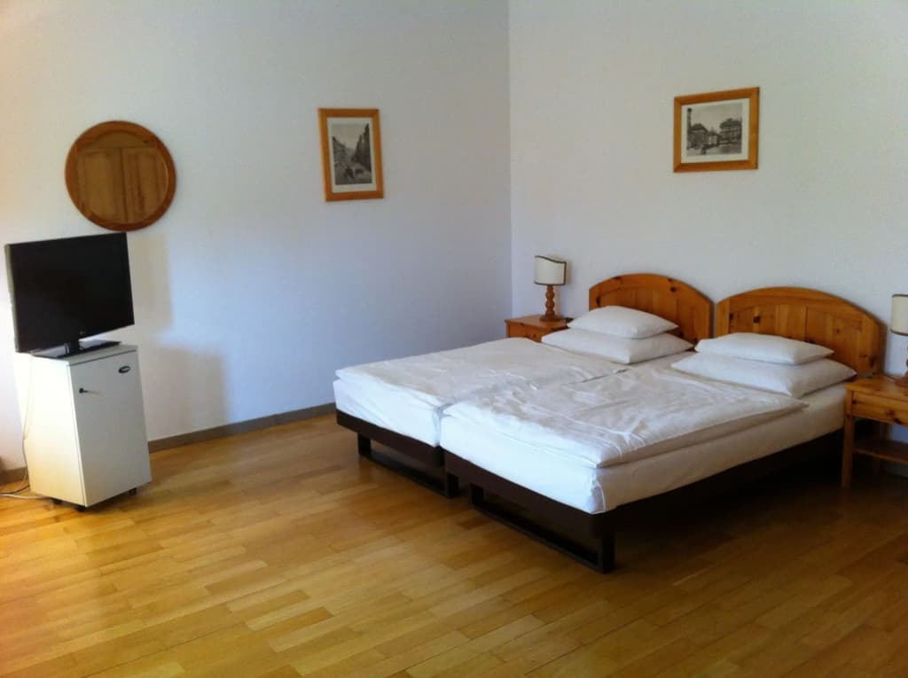 Hotel Caroline - photo 6