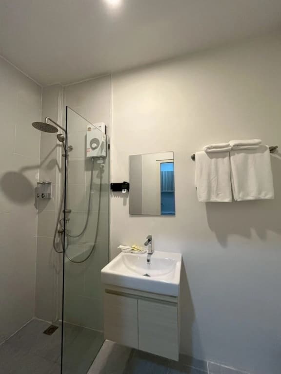 Hill Bay Suites - photo 9