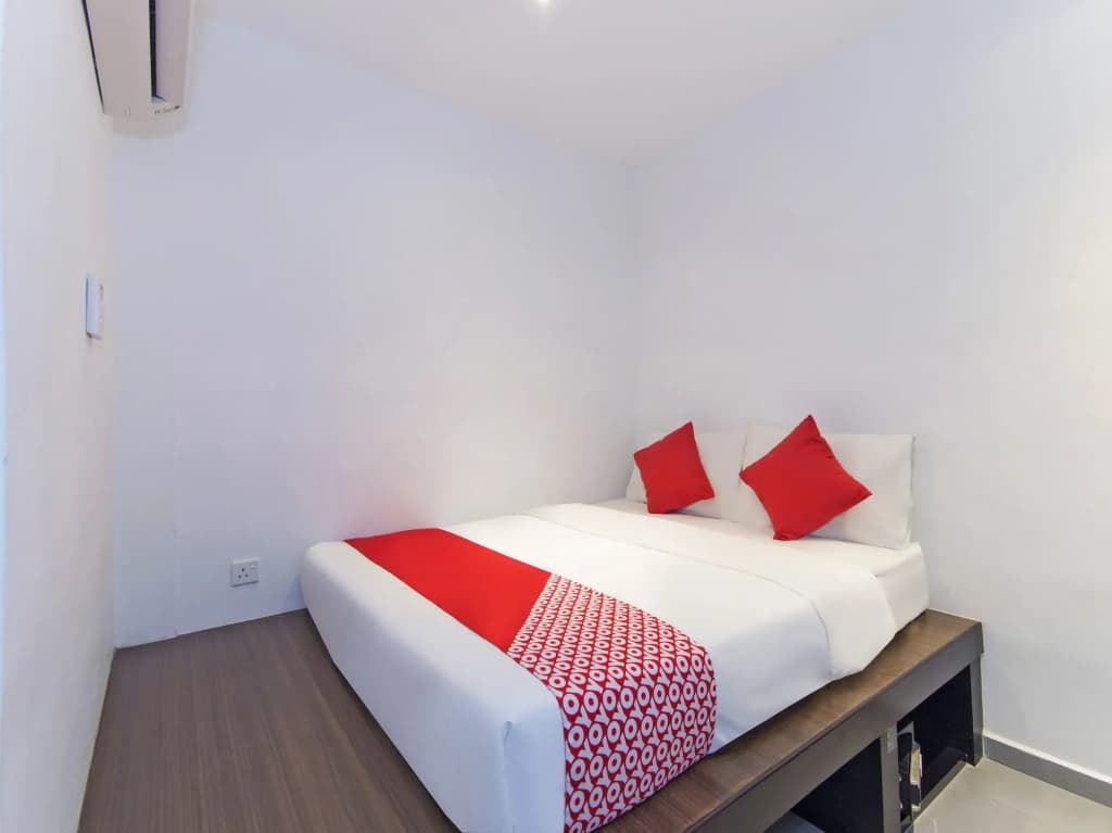 OYO 128 Mutiara Suites - photo 3