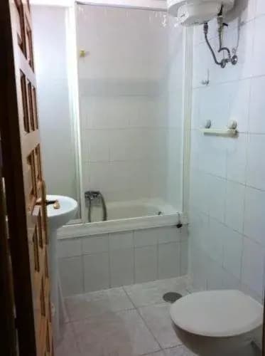 Hostal Florinda - photo 8