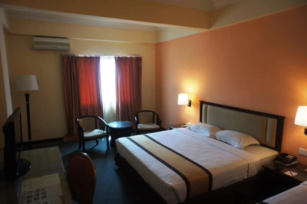 Tyng Garden Hotel Sandakan - photo 16