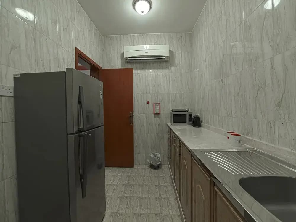 OYO 116 Platinium Hotel Apartments - photo 15