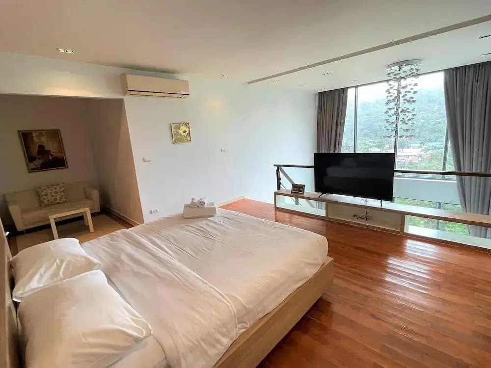 Deluxe apartment at Icon Park Condo - photo 2