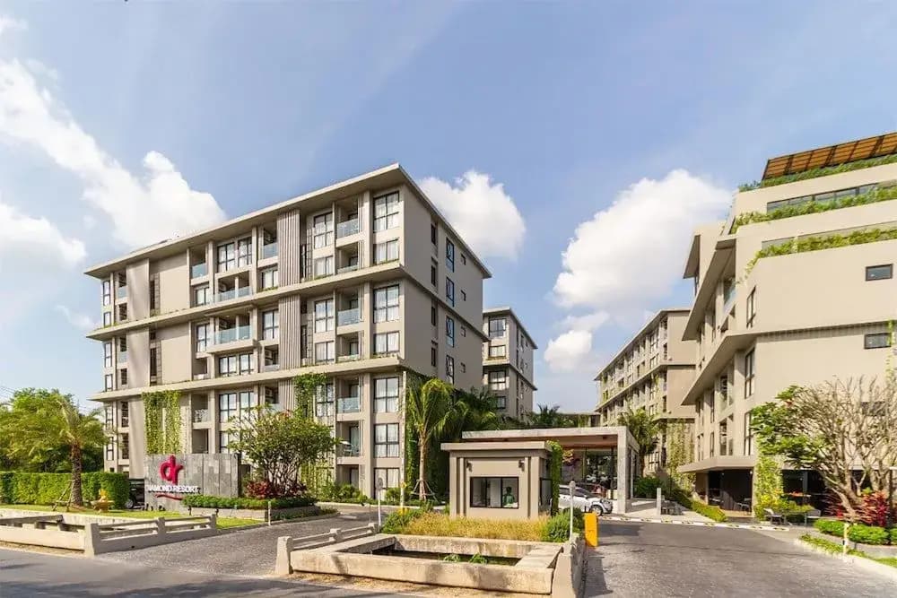 Diamond Condominium By Alexanders - photo 1