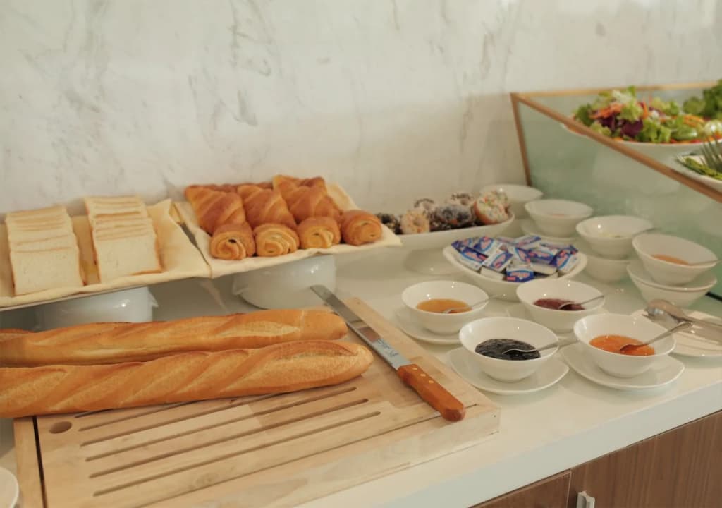 Yarra Ocean Suites Danang - photo 12