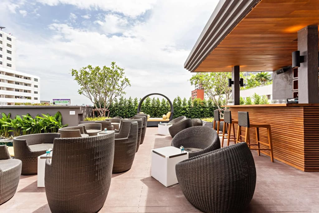 Hyatt Place Bangkok Sukhumvit 1 - photo 1