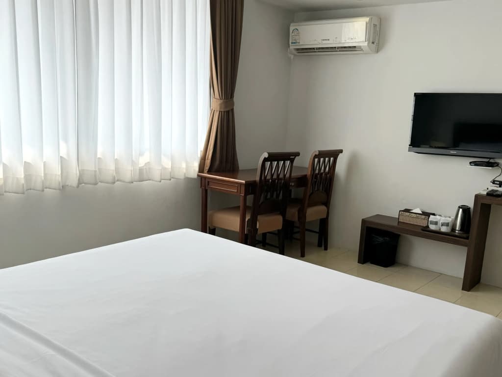 Pas Cher Hotel, Bangkok - photo 4