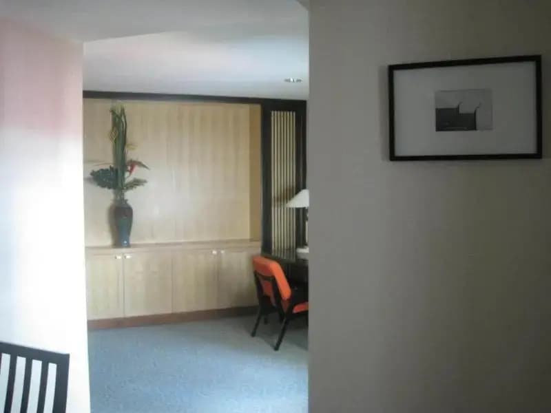 Gardina Asoke Hotel Residence - photo 4