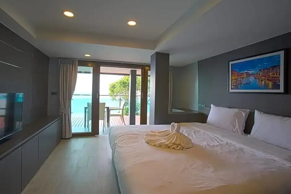 Cliff Lanta Suite - photo 2