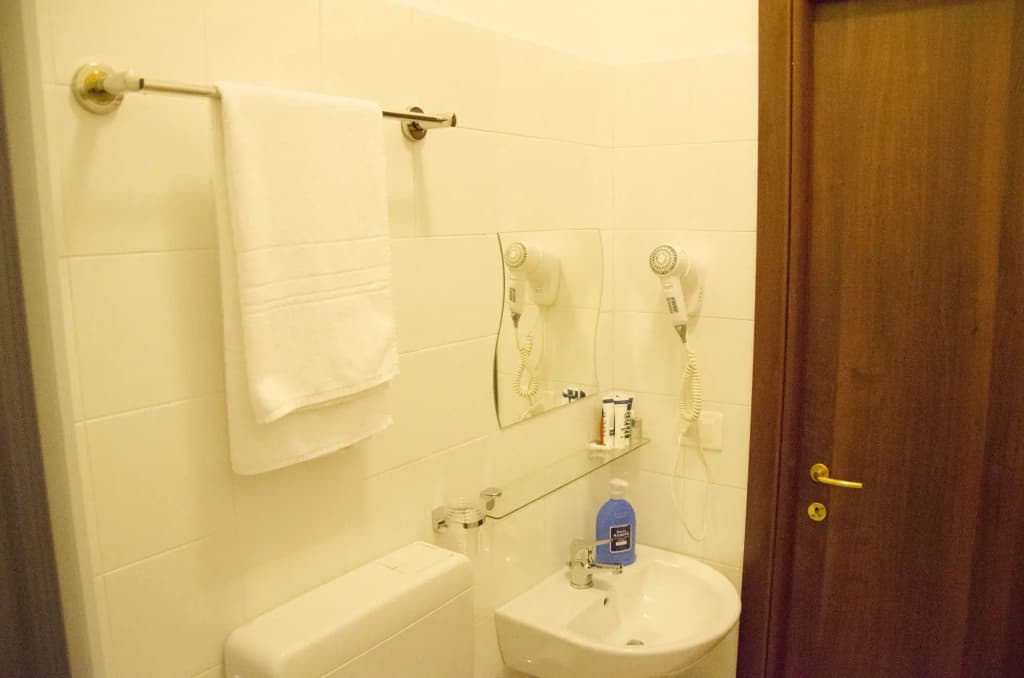 Girasole Guesthouse & Breakfast - photo 11