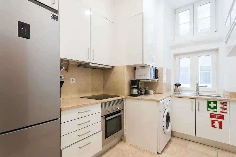 Baixa Modern Three-Bedroom Apartment - by LU Holidays - photo 11
