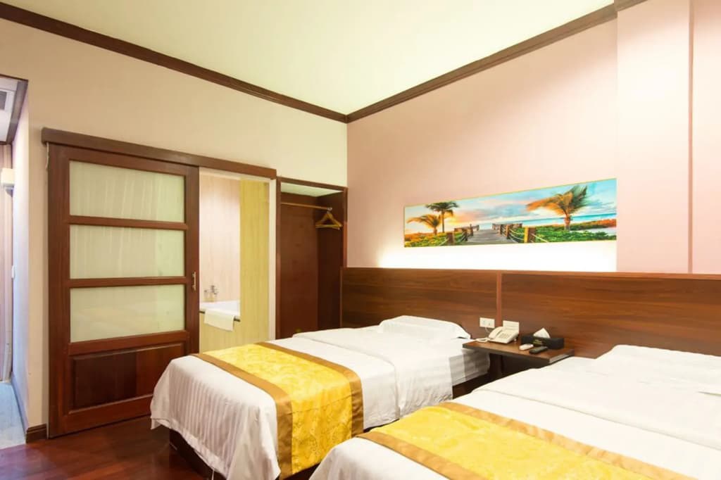 The President Hotel at Chokchai 4 - photo 8