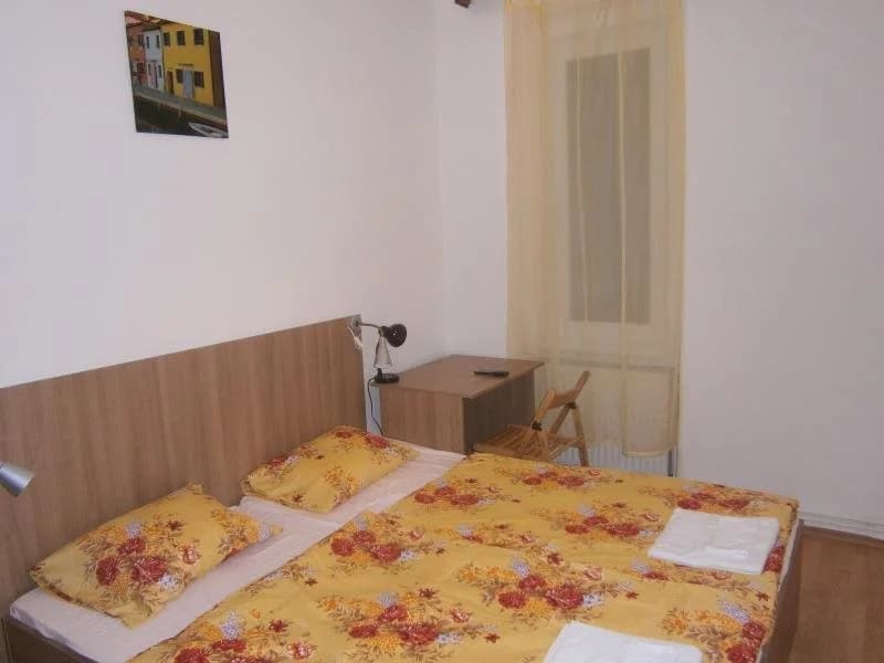 Fanni Budapest Guesthouse - photo 12