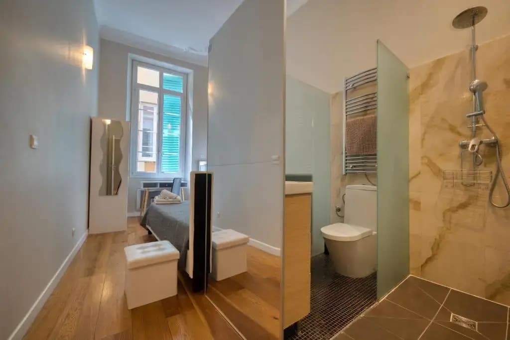 Old Town Luxury 3 Beds - photo 8