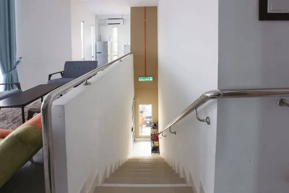 OYO 89859 PP Traveller's Hotel - photo 12