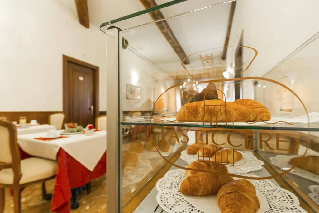 Palazzo Guardi - photo 11