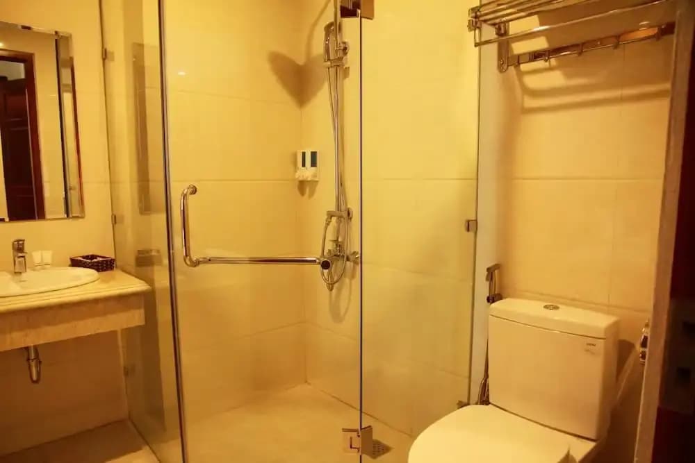 The Marine Hotel - photo 12