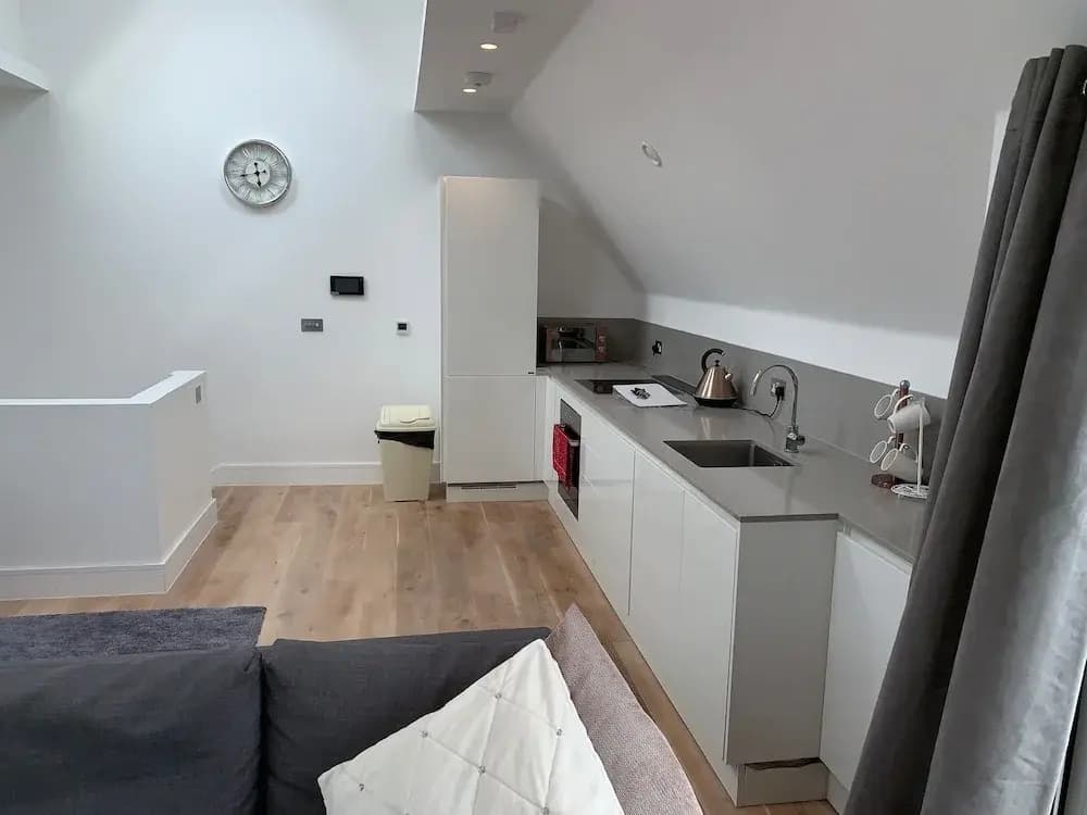 Ealing Studio Apartments - photo 21